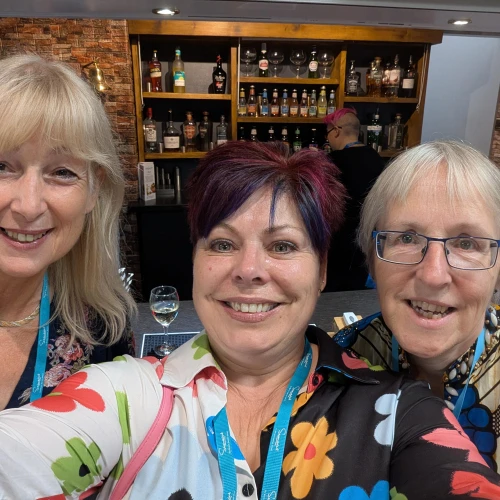 Sarah with author Della Galton (left) and Morgen Bailey (right)